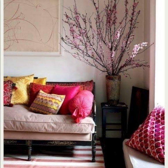 Home decor luxury pillows Java Pillows by Taj Hotel design - Picture 2 of 8